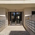 Apartman T1 60 Sq M For Rent Next To The Bay *