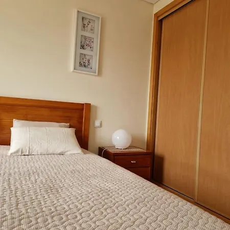 Lejlighed T1 60 Sq M For Rent Next To The Bay *